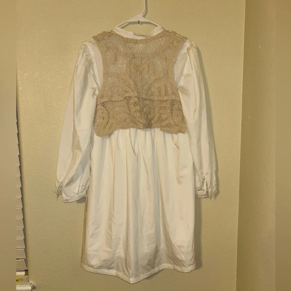 NWT- Marlow White Long Sleeve dress with removable Crochet Vest - Picture 6 of 9
